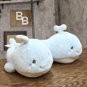 Cat & Jack Kids Boys Whale Character Slippers 92541968 Blue L (4-5)